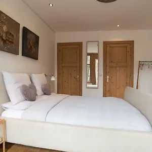 2* Oda ve Kahvaltı A